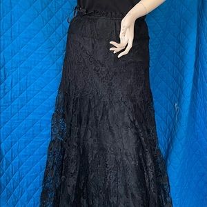lace skirt